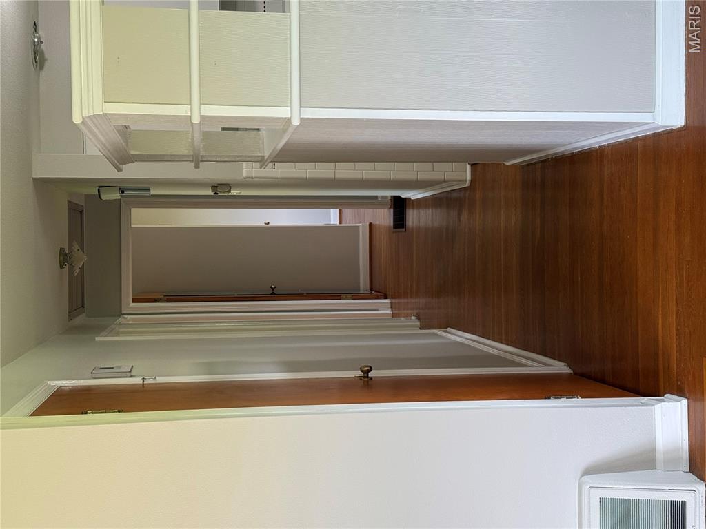 10335 Ewell Drive Property Photo 6