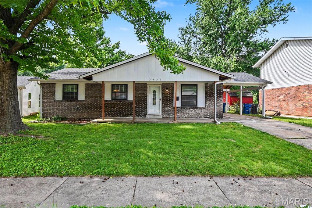 2322 Battlefield Drive Property Photo 1