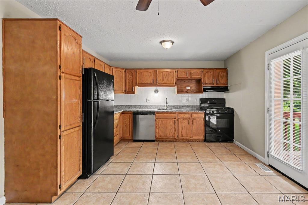 2322 Battlefield Drive Property Photo 8