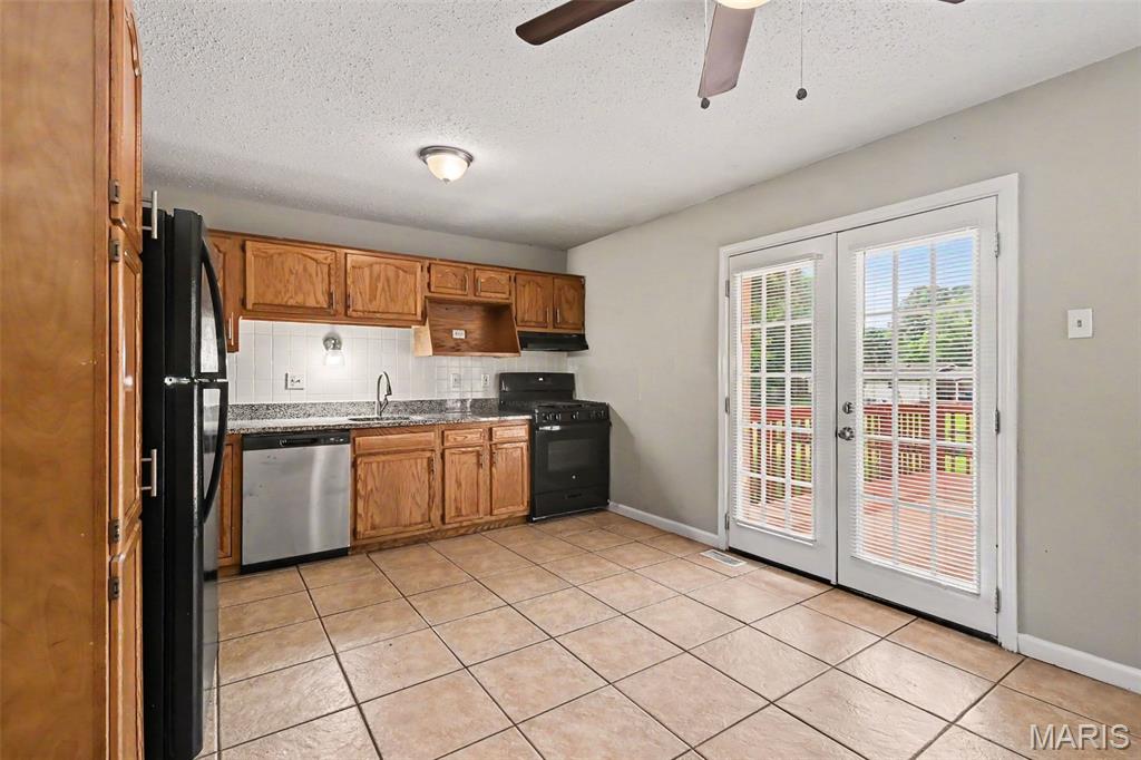 2322 Battlefield Drive Property Photo 9