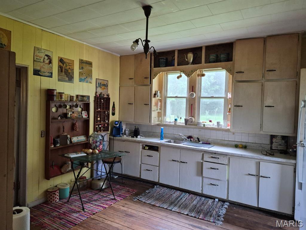 128 E Sigler Property Photo 3