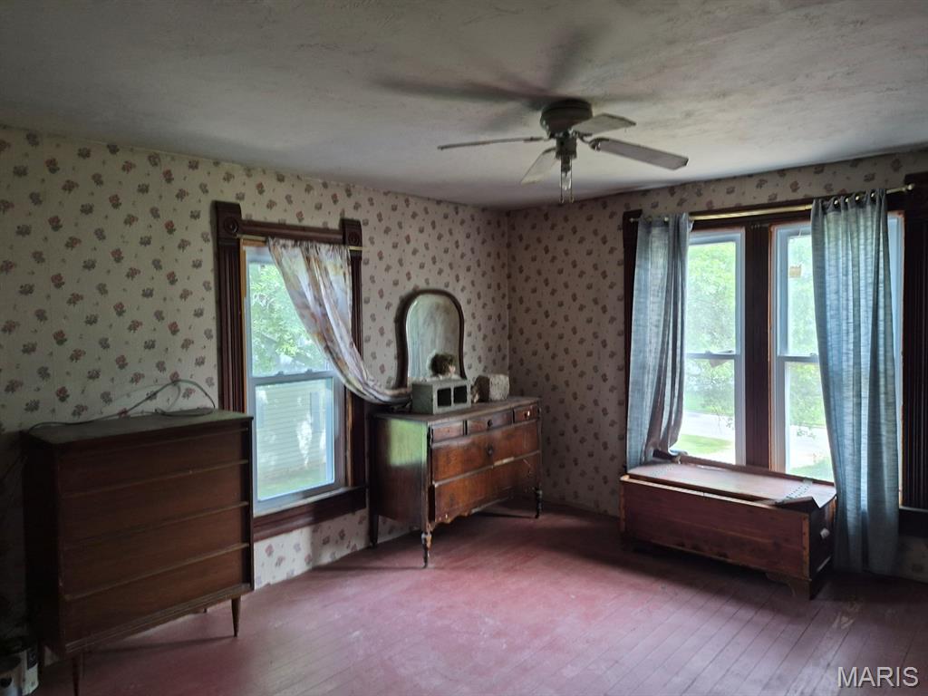 128 E Sigler Property Photo 5