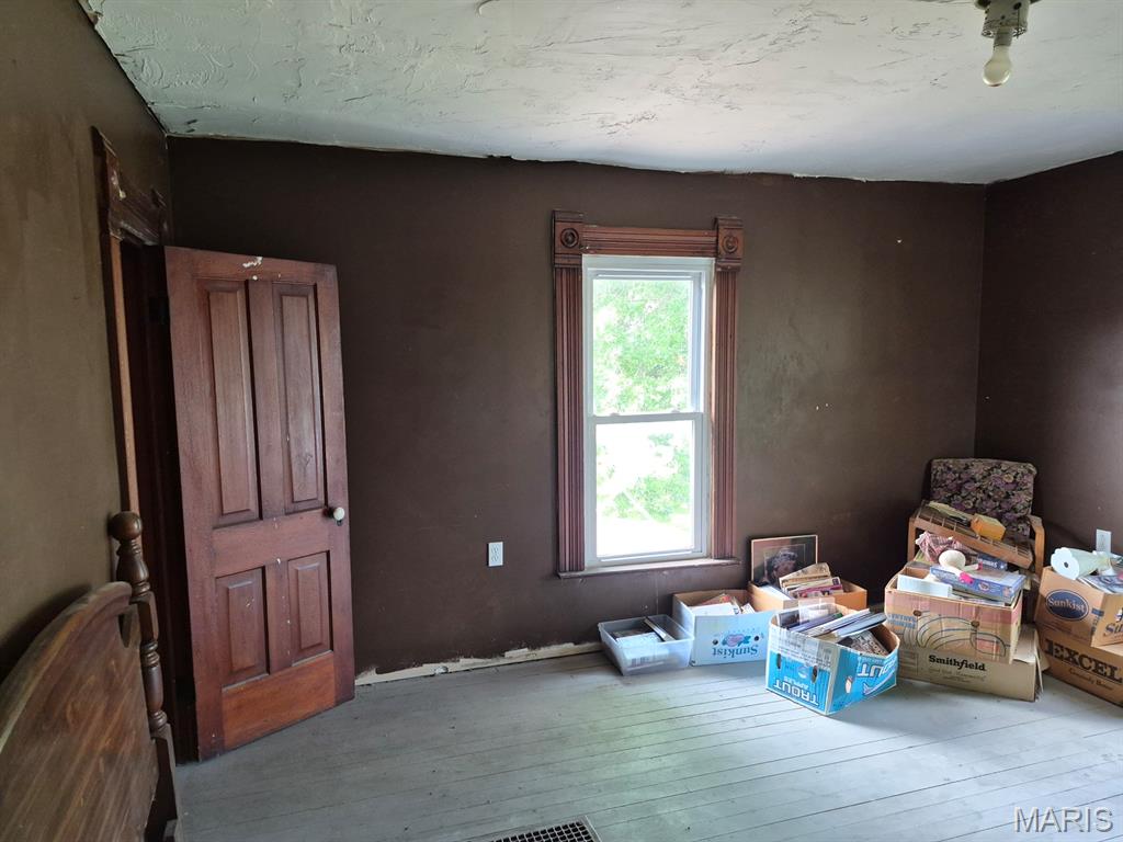 128 E Sigler Property Photo 11