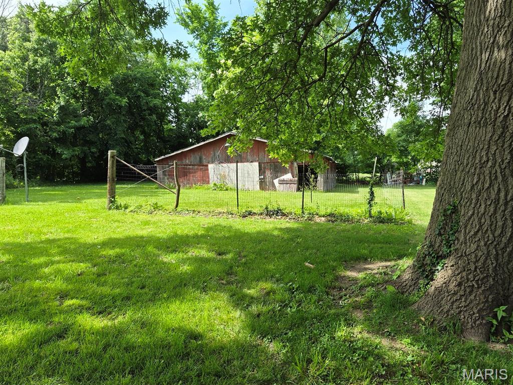 128 E Sigler Property Photo 14