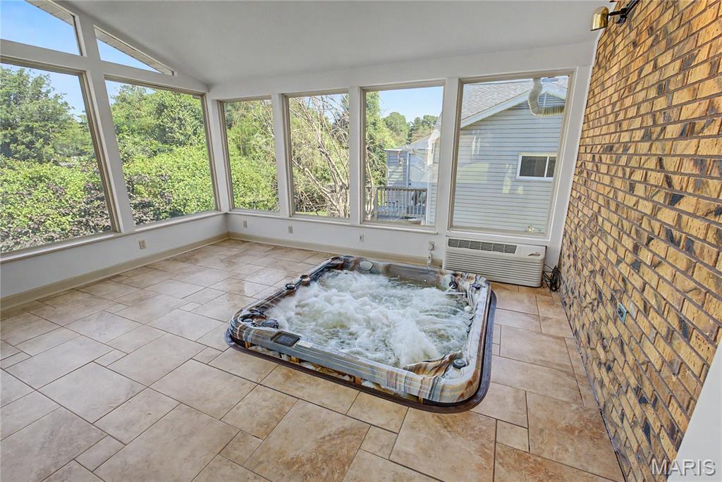 601 N Sunset Boulevard Property Photo 22