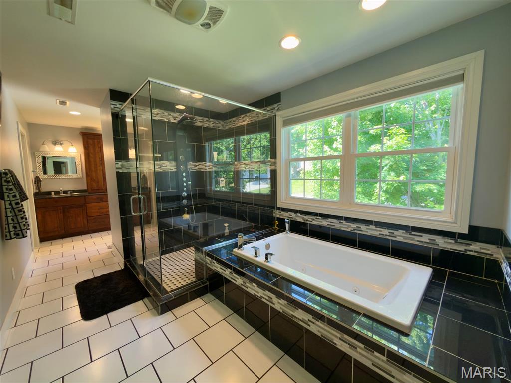 88 Heritage Road Property Photo 14