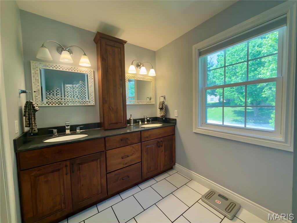 88 Heritage Road Property Photo 15