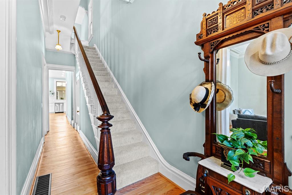 2024 Rutger Street Property Photo 8