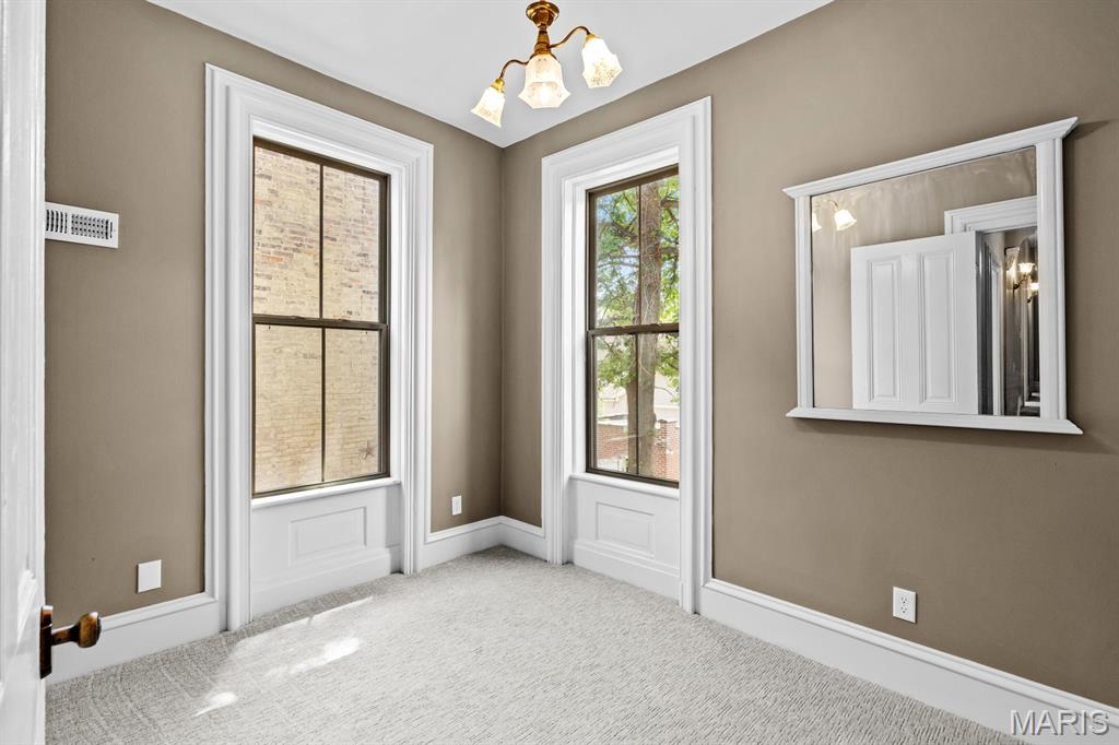 2024 Rutger Street Property Photo 24