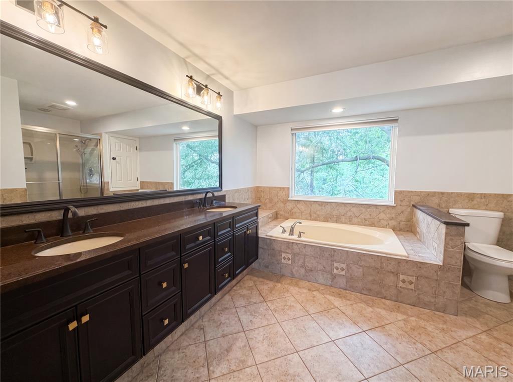 16201 Surfview Court Property Photo 12