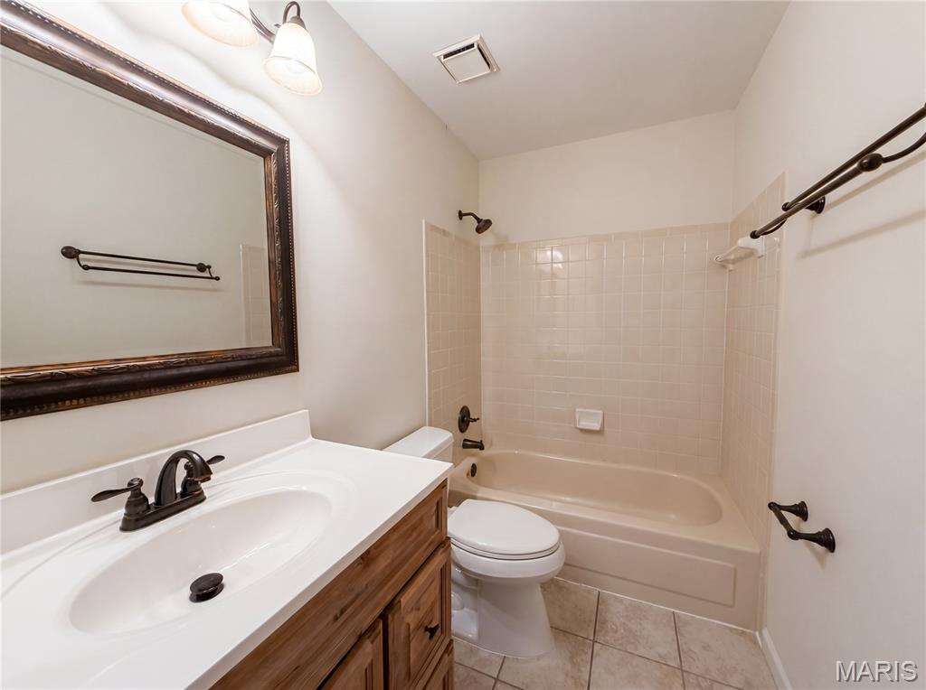 16201 Surfview Court Property Photo 14
