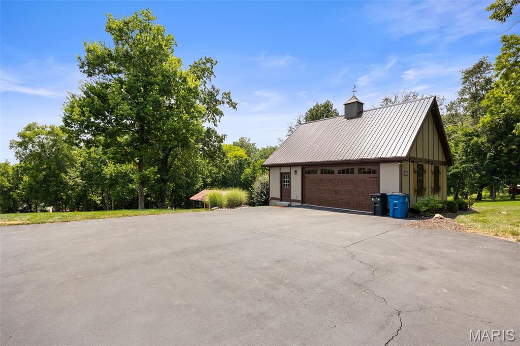 18742 Eatherton Valley Road Property Photo 2