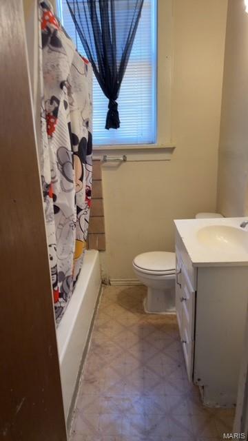 2710 Chippewa Street Property Photo 3