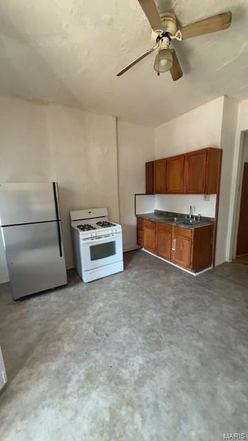 2710 Chippewa Street Property Photo 9