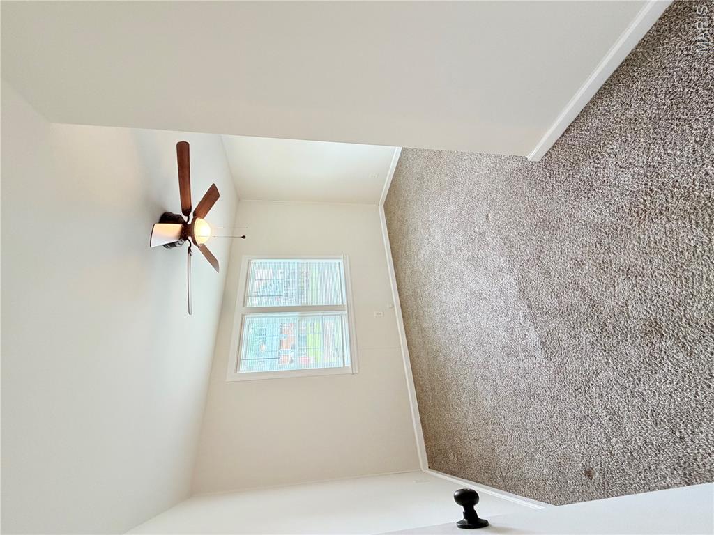 108 W Elm Street Property Photo 17