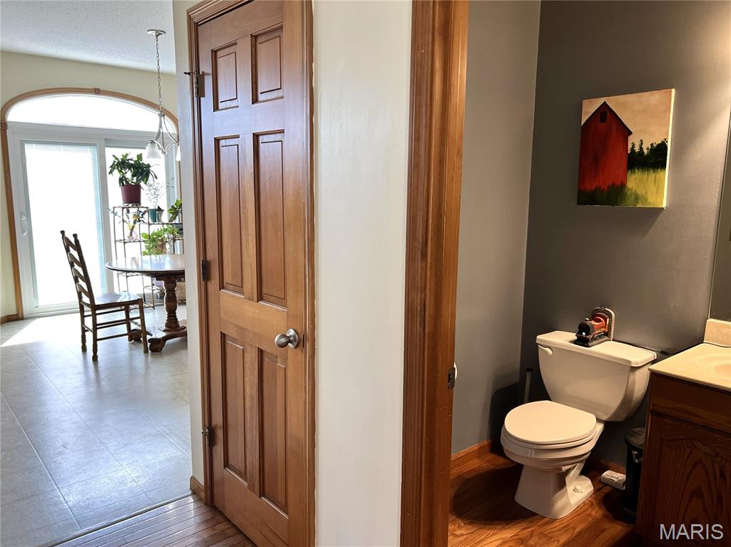 863 Marc Drive Property Photo 8