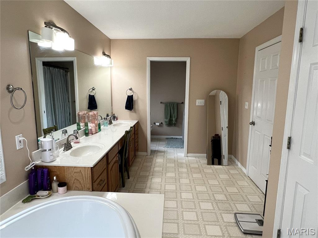 863 Marc Drive Property Photo 25