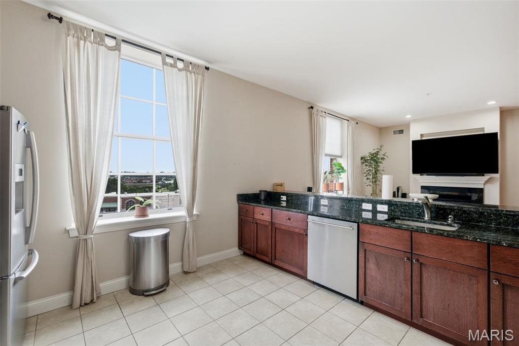 1515 Lafayette Avenue 619 Property Photo 18