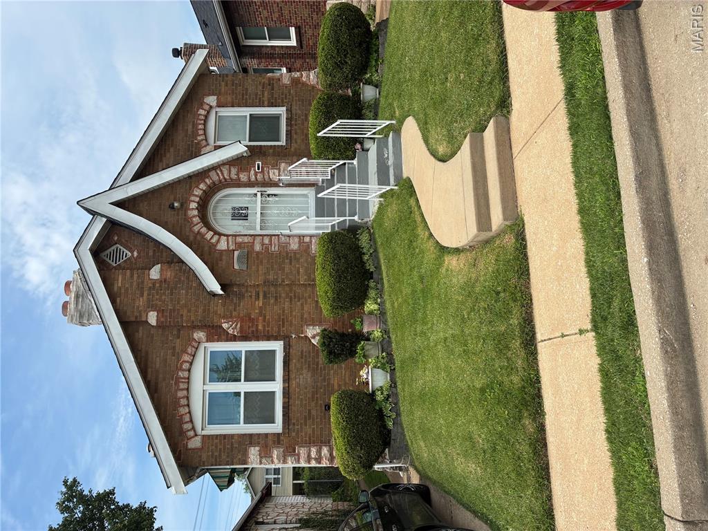 6904 Parkdale Drive Property Photo 1