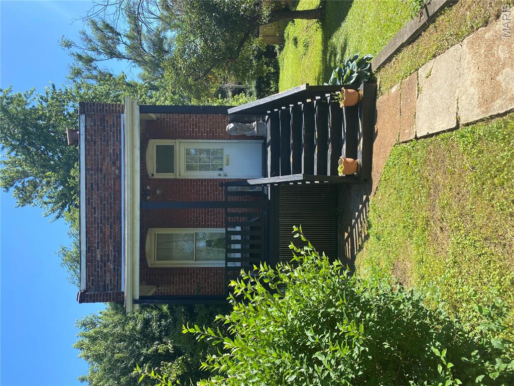 2642 Geyer Avenue Property Photo 1
