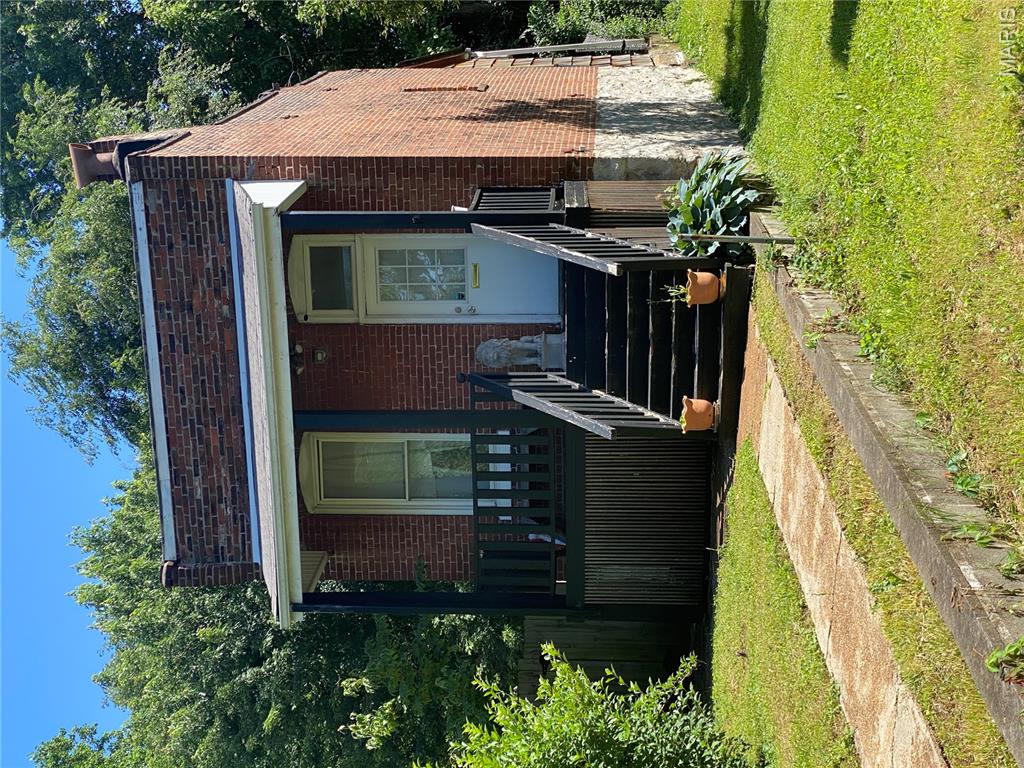 2642 Geyer Avenue Property Photo 2
