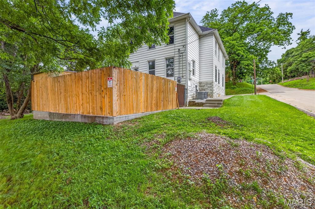 798 Laporte Street Property Photo 6