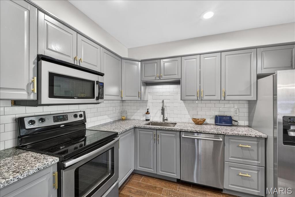 8030 Pershing Avenue Property Photo 11