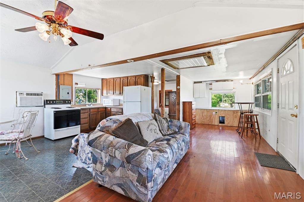 21 Lehmond Island Road Property Photo 11