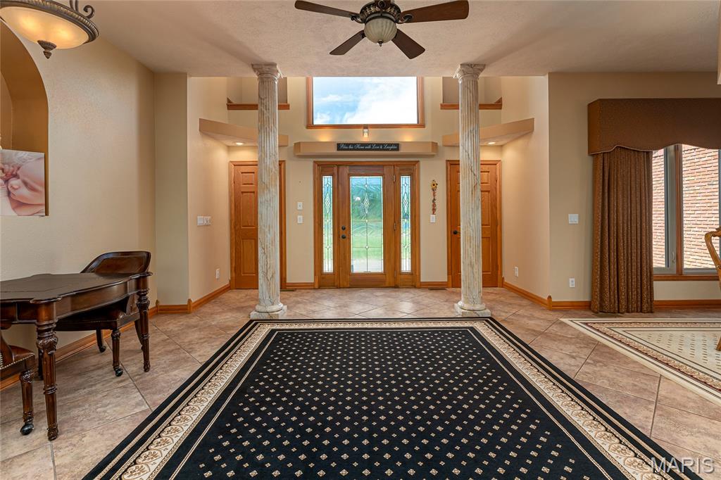 12863 Bowling Alley Property Photo 5
