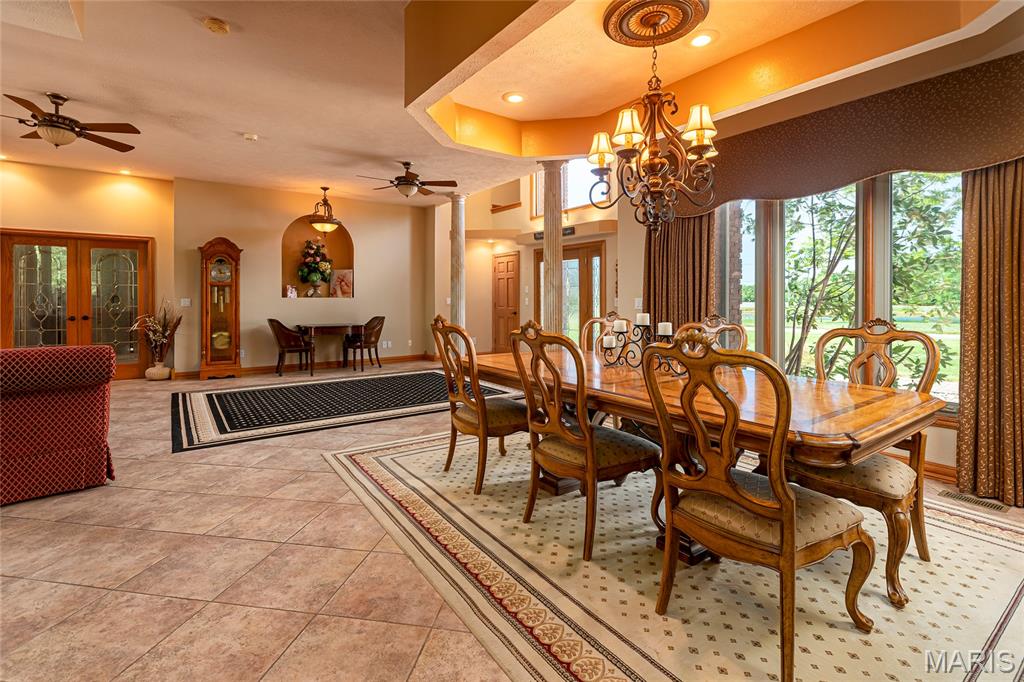 12863 Bowling Alley Property Photo 7