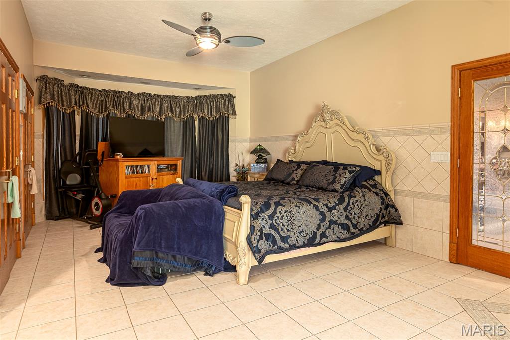 12863 Bowling Alley Property Photo 16