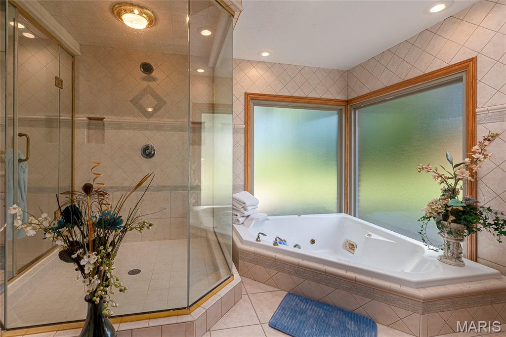 12863 Bowling Alley Property Photo 18