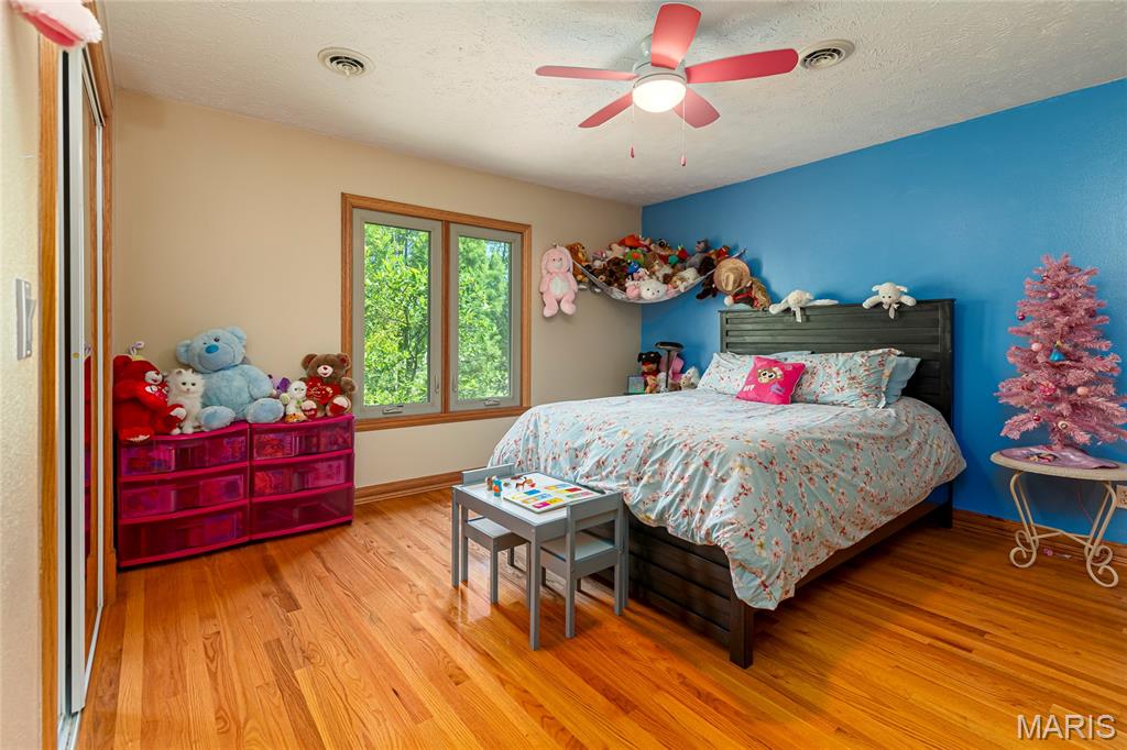 12863 Bowling Alley Property Photo 33