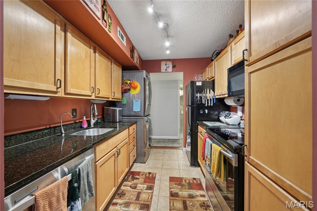 8869 Flamingo Court Property Photo 6