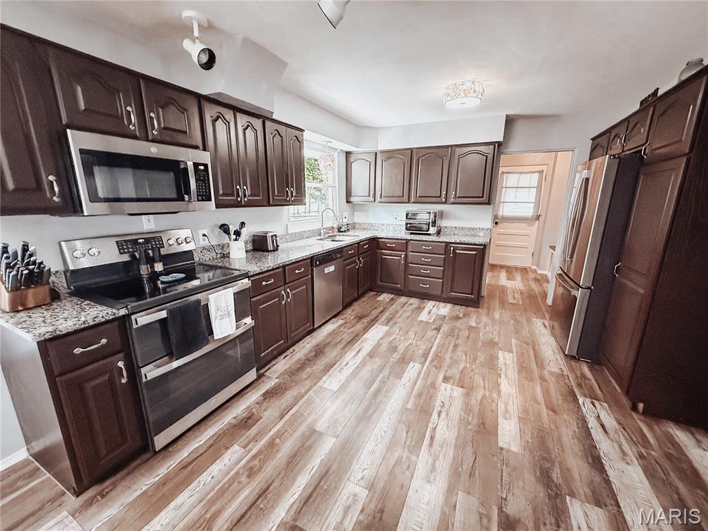 2707 Lemon Street Road Property Photo 6