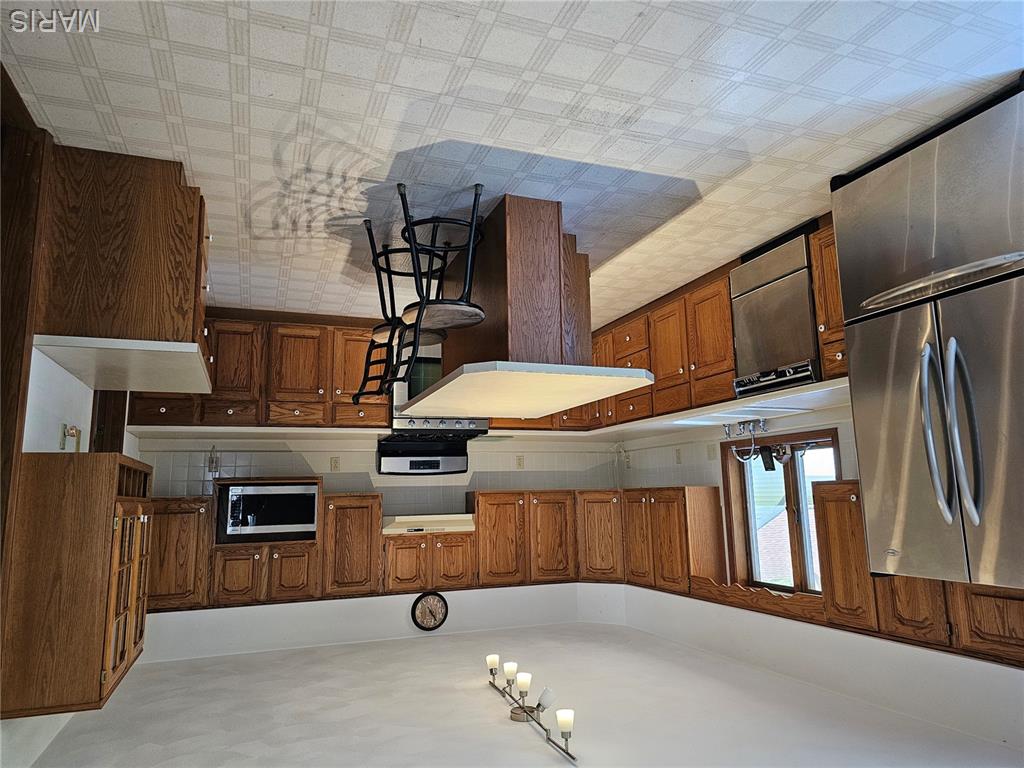 611 Brookstone Court Property Photo 9