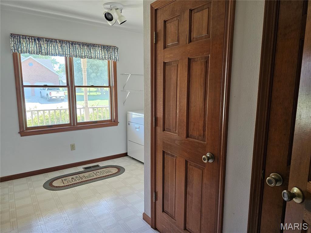 611 Brookstone Court Property Photo 15