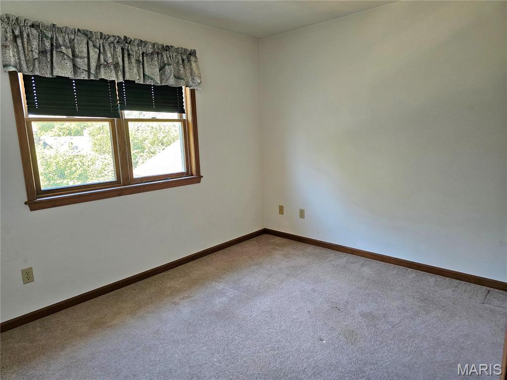 611 Brookstone Court Property Photo 23