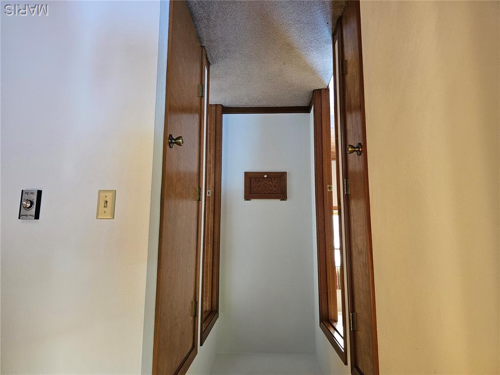 611 Brookstone Court Property Photo 25