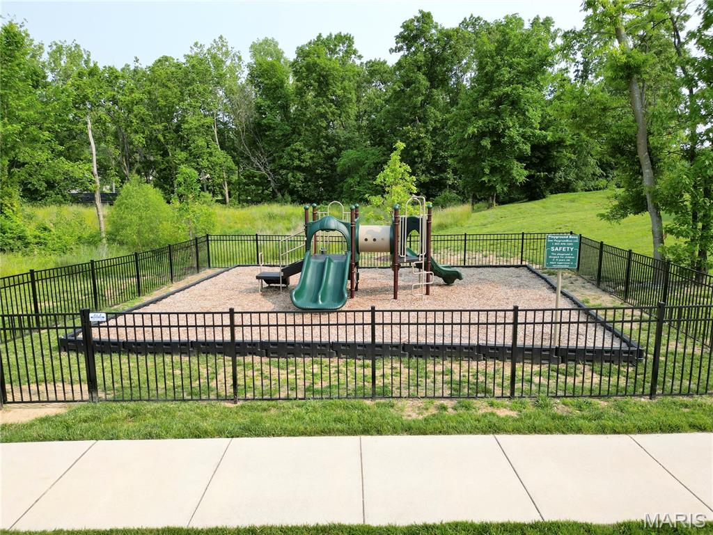 819 Cedar Bluff Way Property Photo 42