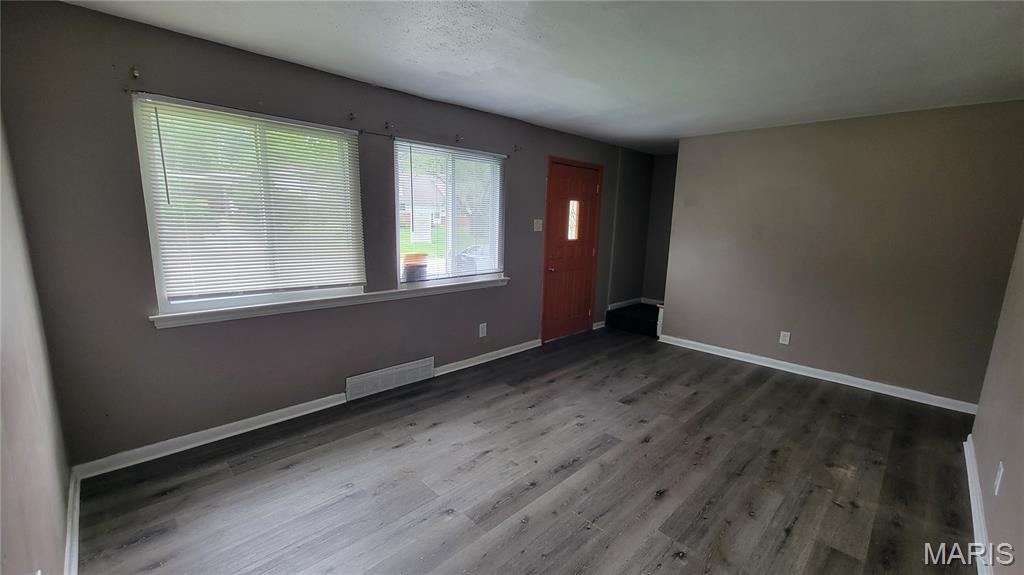 8720 Marcella Avenue Property Photo 2