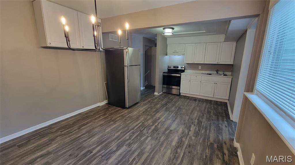 8720 Marcella Avenue Property Photo 4