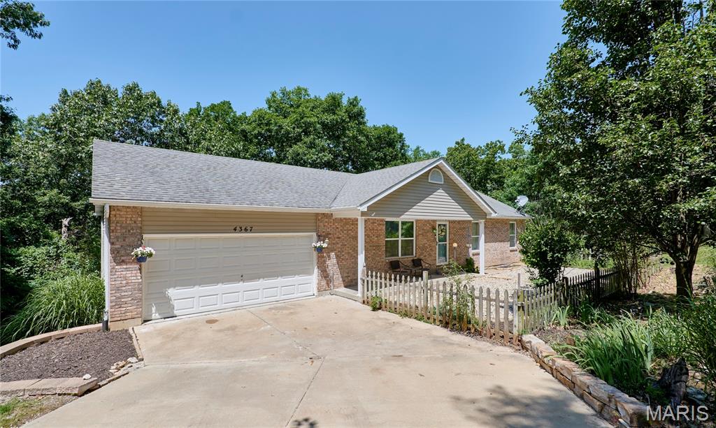 4367 Monticello Court Property Photo 1