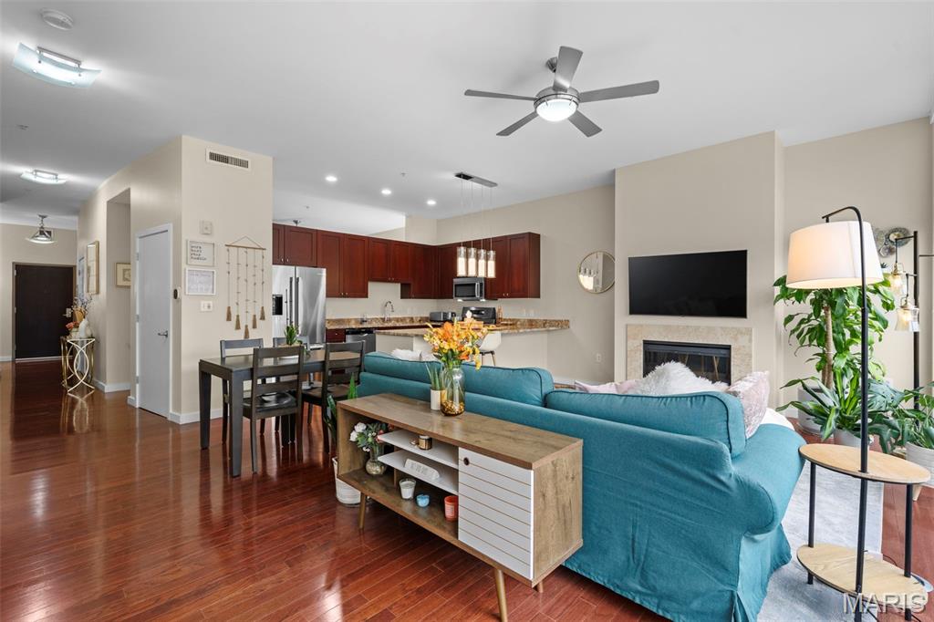 9 N Euclid Avenue 610 Property Photo 9