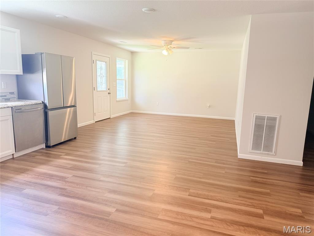603 W Maple Street Property Photo 6