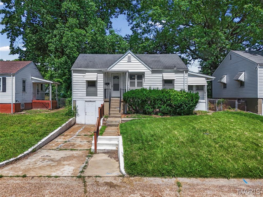 5625 Curry Avenue Property Photo 1