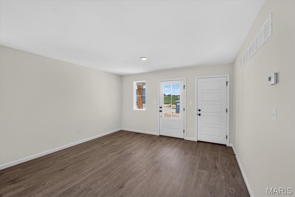 206 Red Cliff Court Property Photo 4
