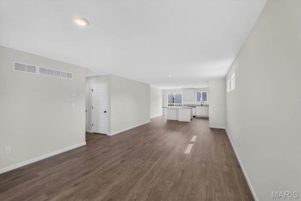 206 Red Cliff Court Property Photo 6