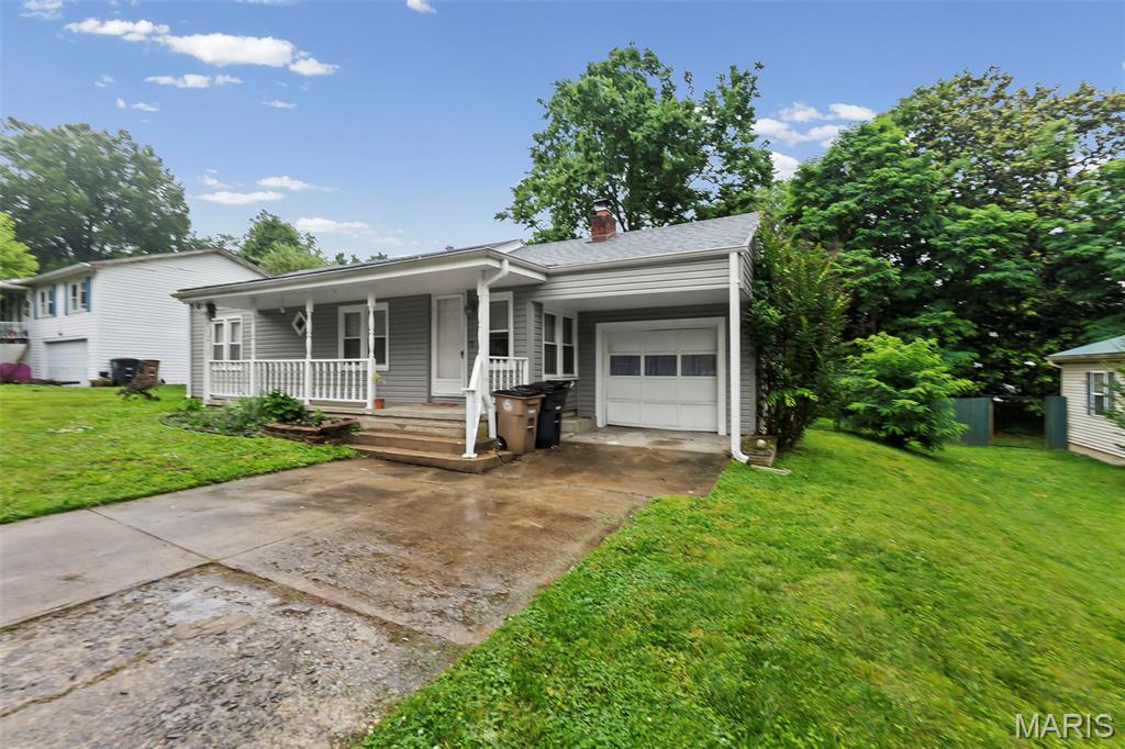 2753 Chrysler Street Property Photo 4