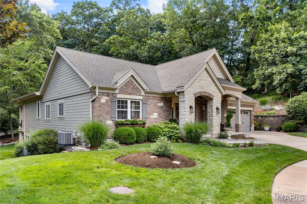 884 Village Brook Court Property Photo 62